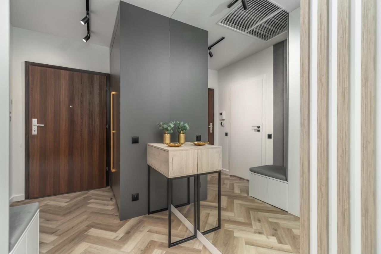 Comfy Apartments 4-5Th Floor Hanza Tower - Sauna & Pool Szczecin Ngoại thất bức ảnh